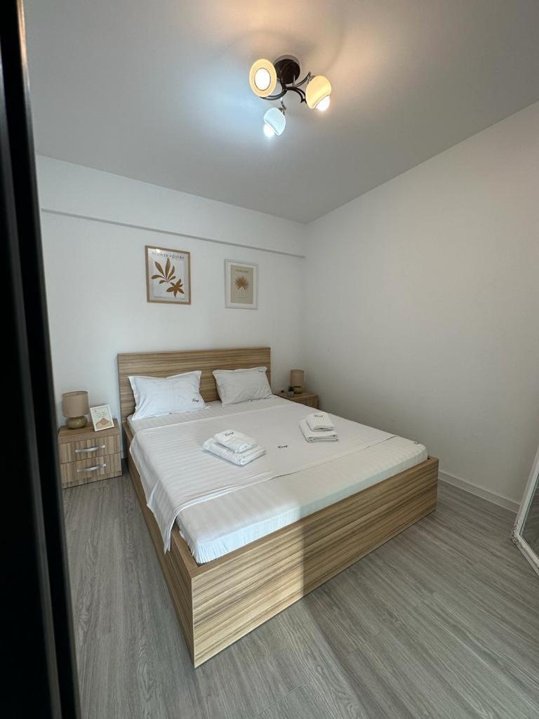 Cozy Holidays In Center Of Suceava Esplanada Exteriör bild